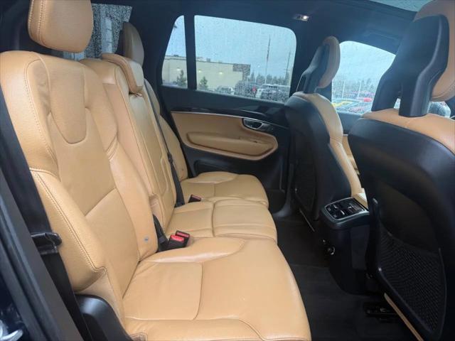 2017 Volvo XC90 T6 Momentum