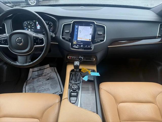 2017 Volvo XC90 T6 Momentum
