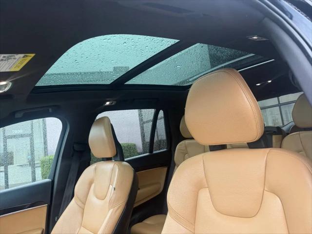 2017 Volvo XC90 T6 Momentum
