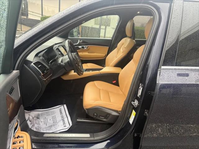 2017 Volvo XC90 T6 Momentum