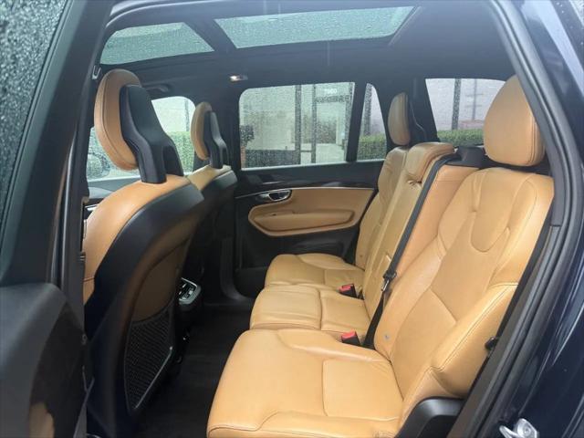 2017 Volvo XC90 T6 Momentum
