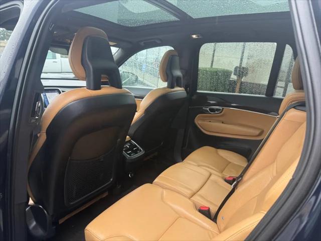 2017 Volvo XC90 T6 Momentum