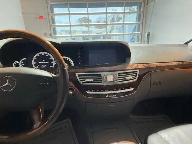 2009 Mercedes-Benz S 550 4MATIC