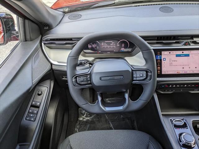 2026 Jeep Cherokee Laredo 4x4