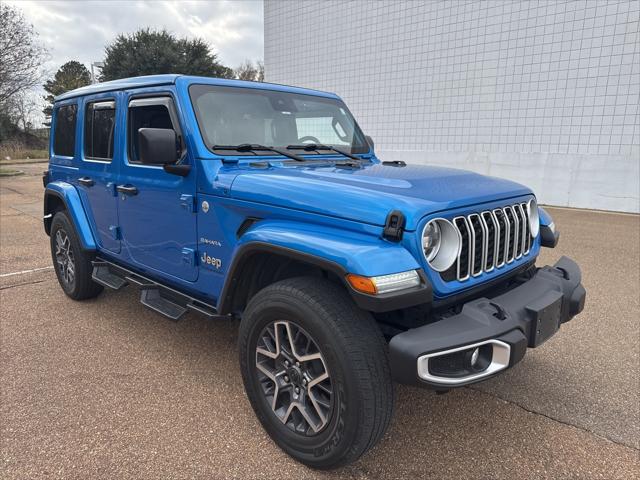 2024 Jeep Wrangler 4-Door Sahara's photo