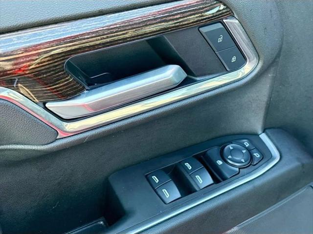2025 GMC Sierra 1500 4WD Crew Cab Short Box Elevation with 3VL