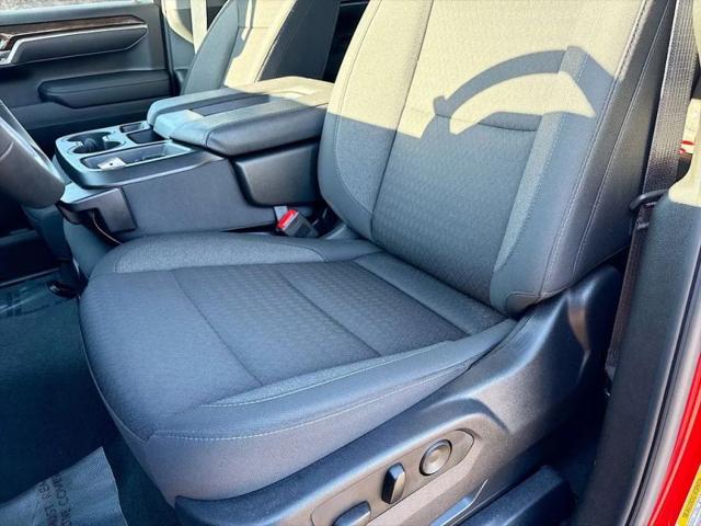 2025 GMC Sierra 1500 4WD Crew Cab Short Box Elevation with 3VL