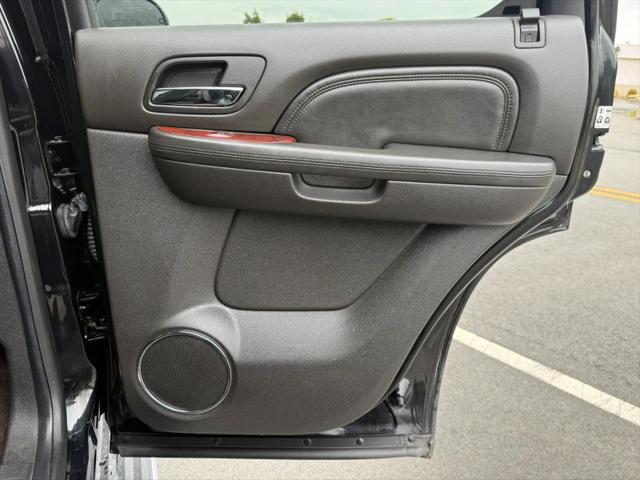 2014 Cadillac Escalade Luxury