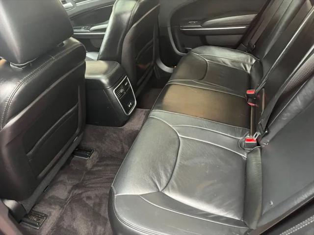 2016 Chrysler 300 Anniversary Edition