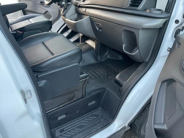 2022 Ford Transit Cargo Van Base