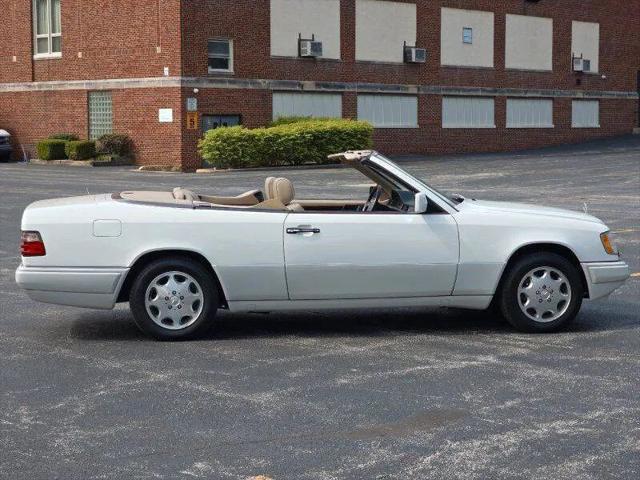 1995 Mercedes-Benz E 320 E 320