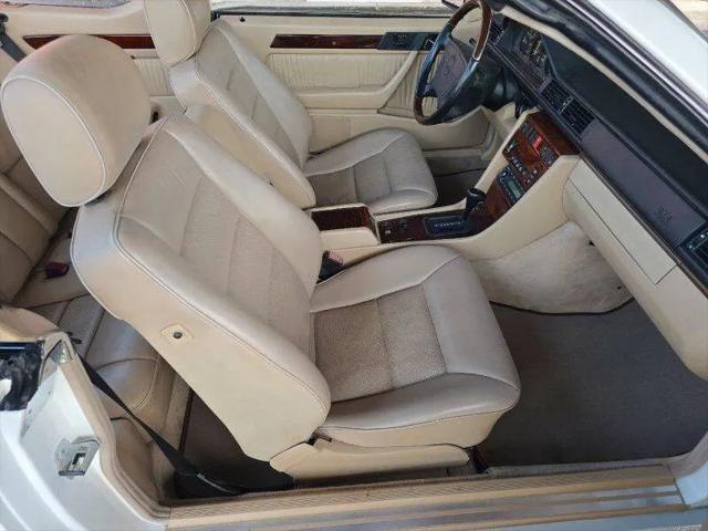 1995 Mercedes-Benz E 320 E 320