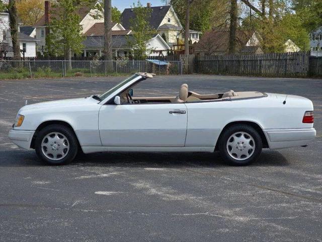1995 Mercedes-Benz E 320 E 320