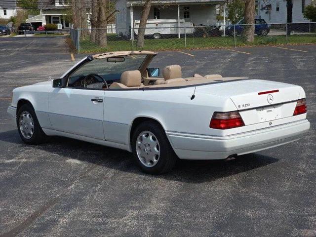 1995 Mercedes-Benz E 320 E 320