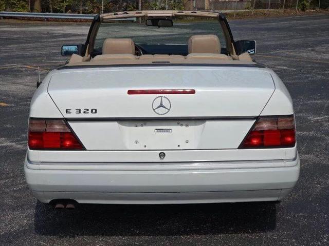 1995 Mercedes-Benz E 320 E 320