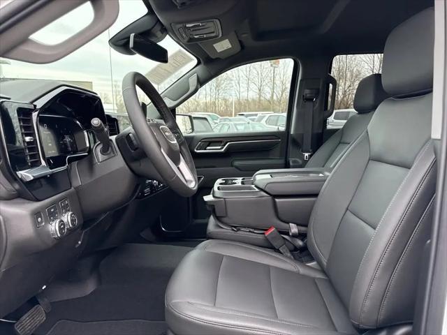 2026 GMC Sierra 1500 Crew Cab, Short Bed, SLT, 4WD