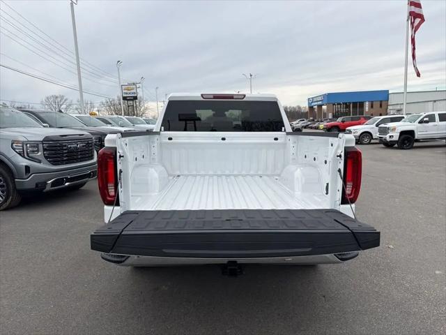 2026 GMC Sierra 1500 Crew Cab, Short Bed, SLT, 4WD