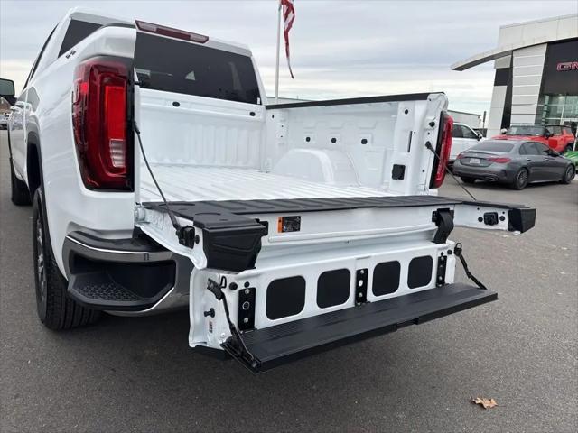 2026 GMC Sierra 1500 Crew Cab, Short Bed, SLT, 4WD