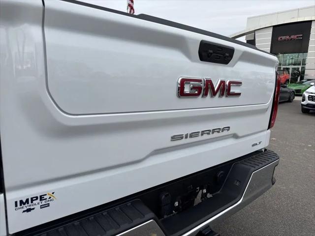 2026 GMC Sierra 1500 Crew Cab, Short Bed, SLT, 4WD