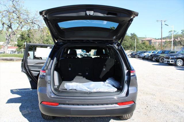 2026 Jeep Grand Cherokee Altitude 4x4