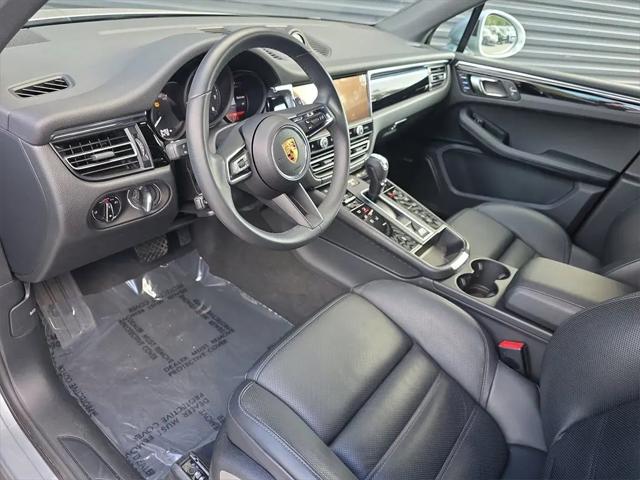 2025 Porsche Macan Macan