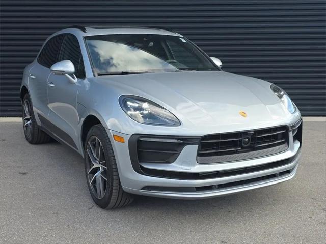 2025 Porsche Macan Macan