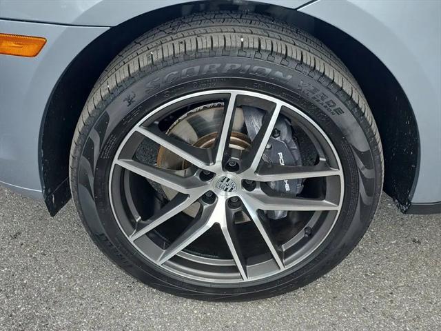 2025 Porsche Macan Macan