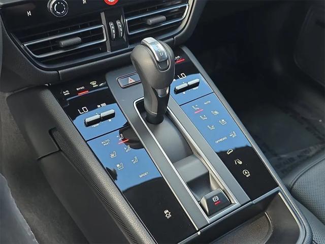 2025 Porsche Macan Macan