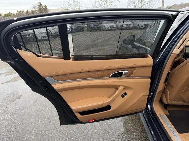 2015 Porsche Panamera 4S Executive