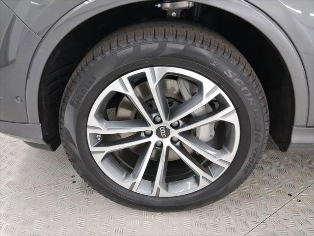 2026 Audi Q7 Premium TFSI quattro tiptronic