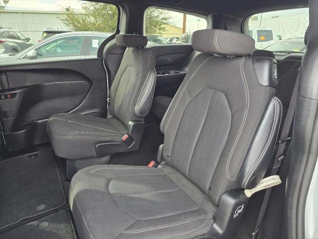 2024 Chrysler Pacifica Touring