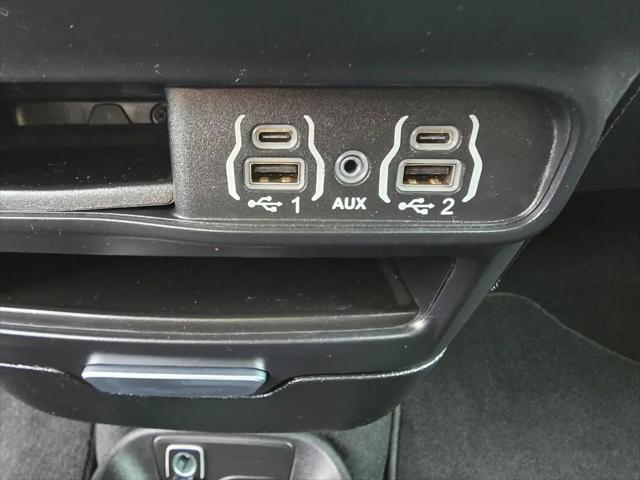 2024 Chrysler Pacifica Touring