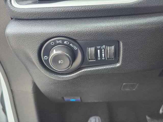 2024 Chrysler Pacifica Touring