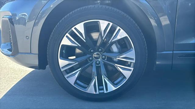 2026 Audi Q8 Premium Plus 55 TFSI quattro Tiptronic