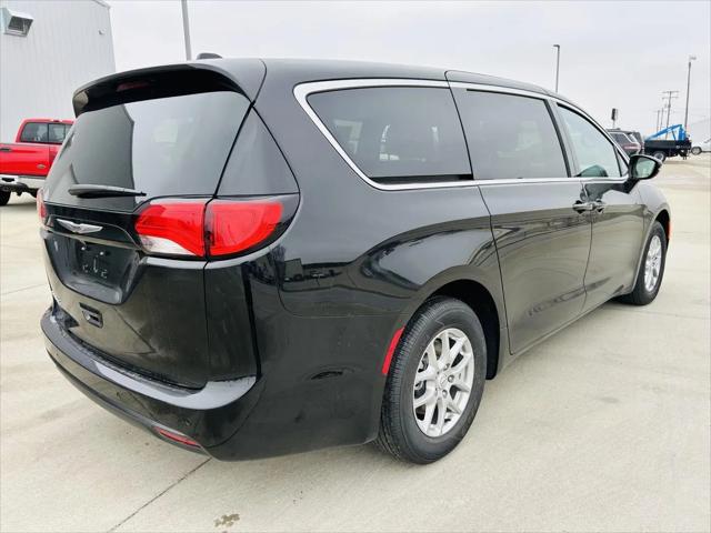 2026 Chrysler Voyager LX