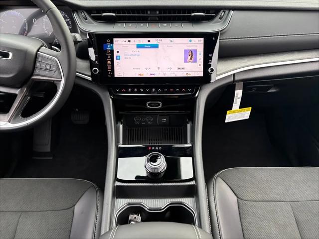 2026 Jeep Grand Cherokee Altitude 4x2