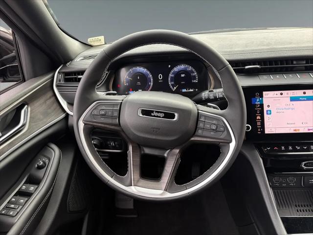 2026 Jeep Grand Cherokee Altitude 4x2