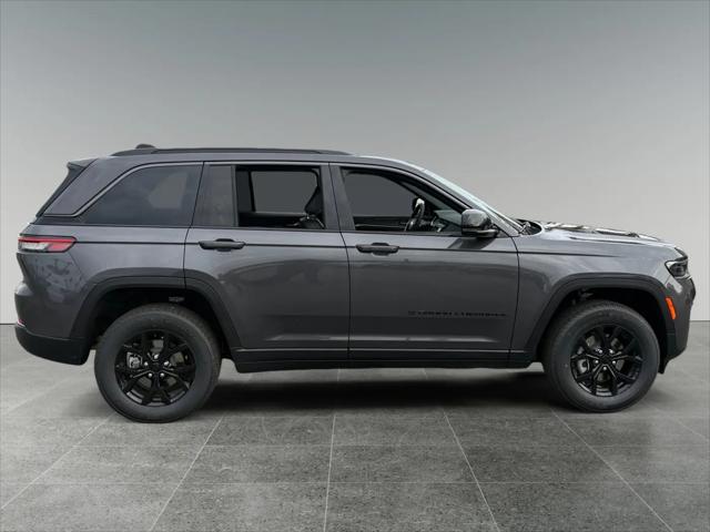 2026 Jeep Grand Cherokee Altitude 4x2