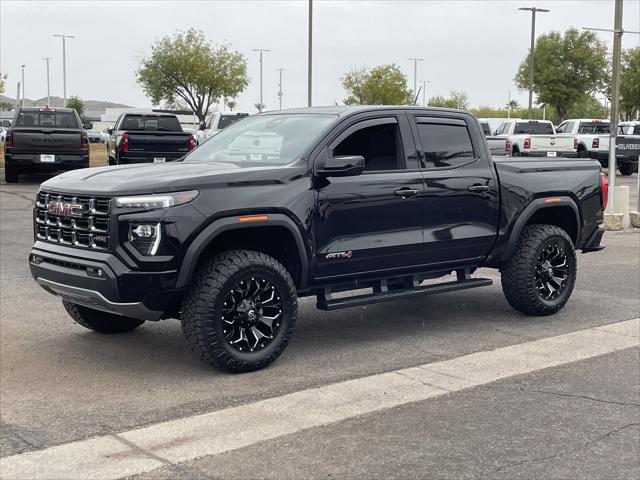 2025 GMC Canyon 4WD AT4