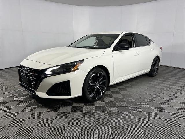 2025 Nissan Altima SR FWD