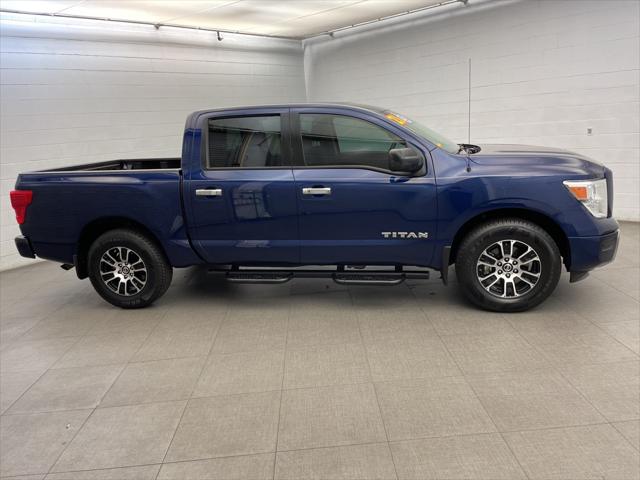2021 Nissan TITAN Crew Cab SV 4x2