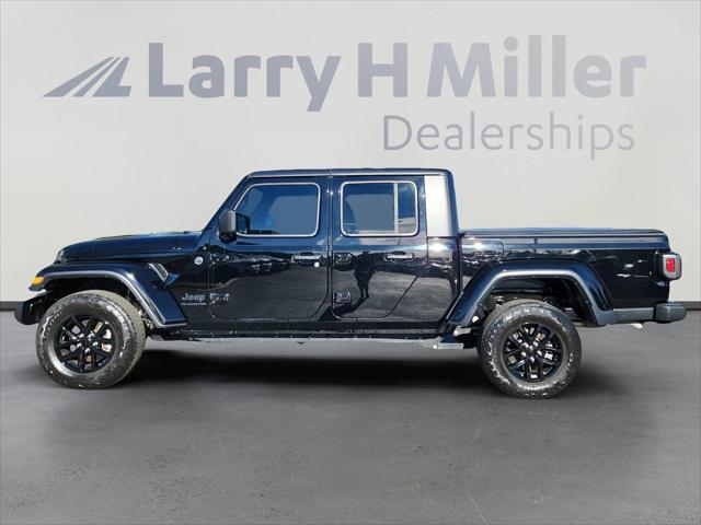 2022 Jeep Gladiator Sport S 4x4