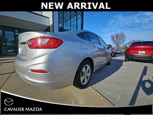 2018 Chevrolet Cruze LS Auto