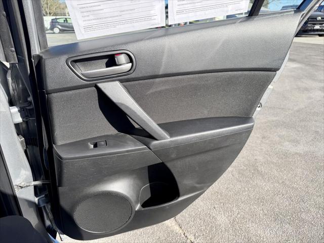 2013 Mazda Mazda3 i Touring