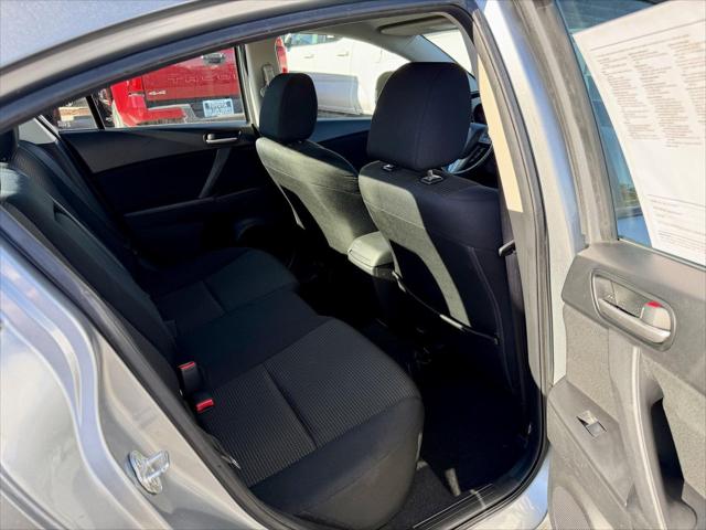 2013 Mazda Mazda3 i Touring