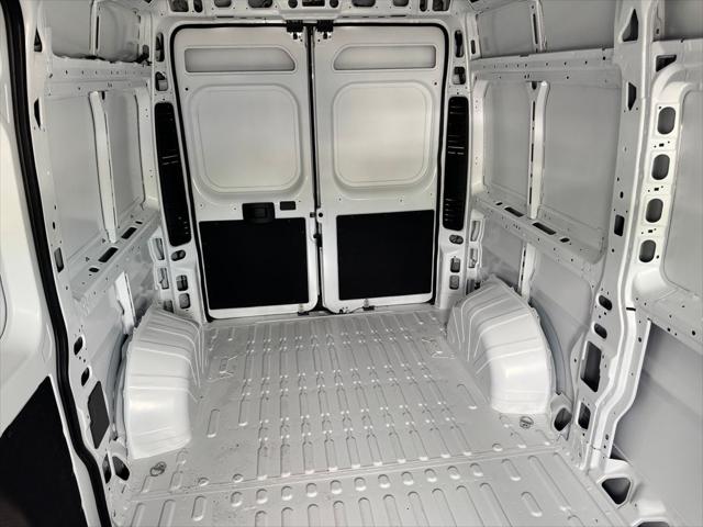 2026 Ram ProMaster Cargo Van SLT High Roof 136 WB