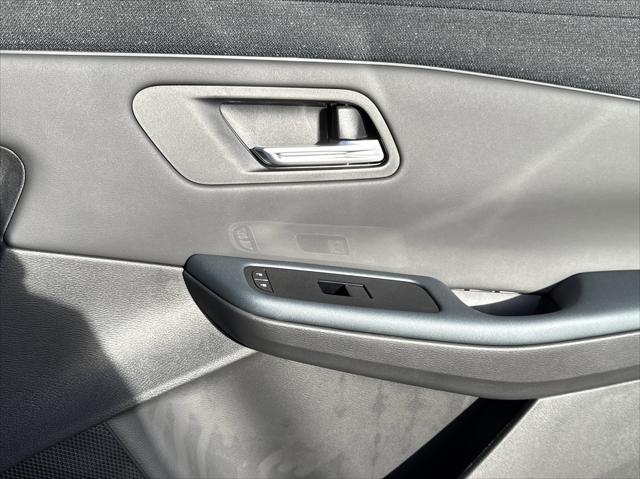 2026 Nissan LEAF PLATINUM+