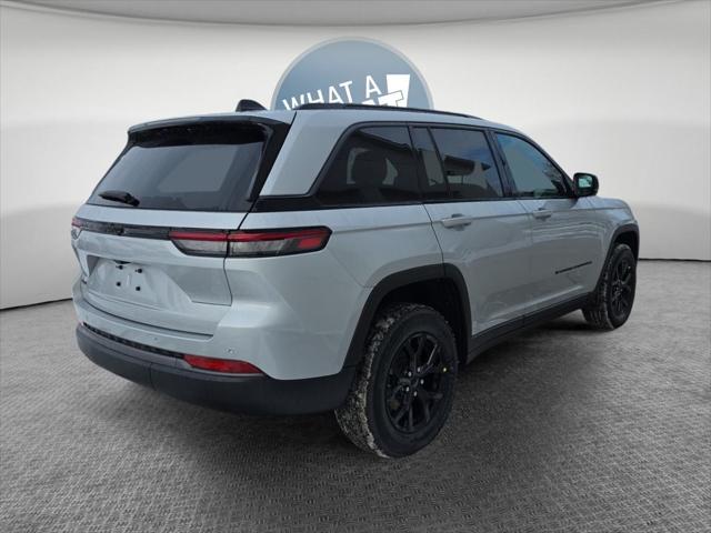 2026 Jeep Grand Cherokee GRAND CHEROKEE LAREDO ALTITUDE 4X4