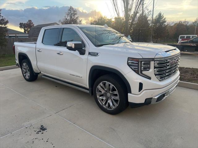 2022 GMC Sierra 1500 2WD Crew Cab Short Box Denali 2022 GMC Sierra 1500 2WD Crew Cab Short Box Denali