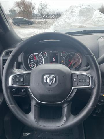 2026 RAM Ram 2500 RAM 2500 BLACK EXPRESS CREW CAB 4X4 64 BOX